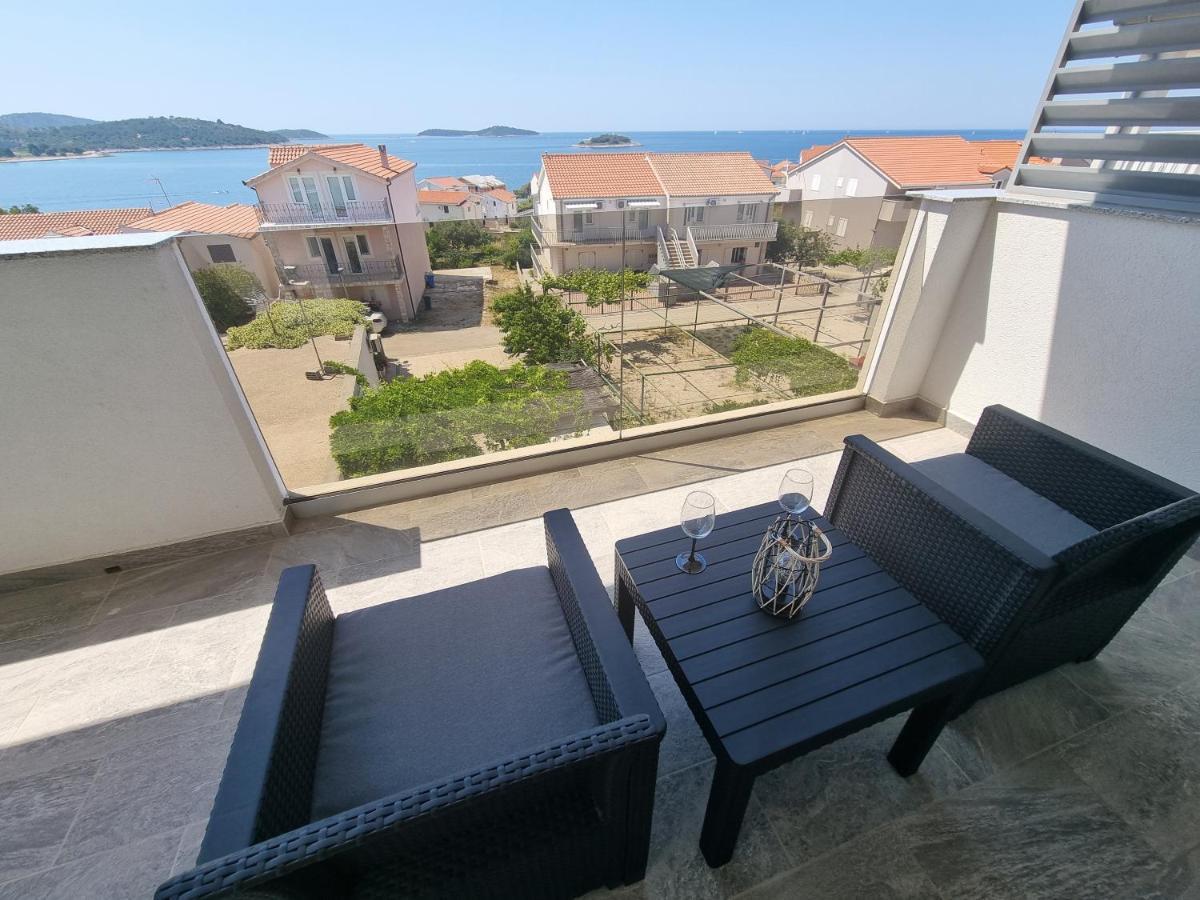 Sea View Apartment Rogoznica  Buitenkant foto